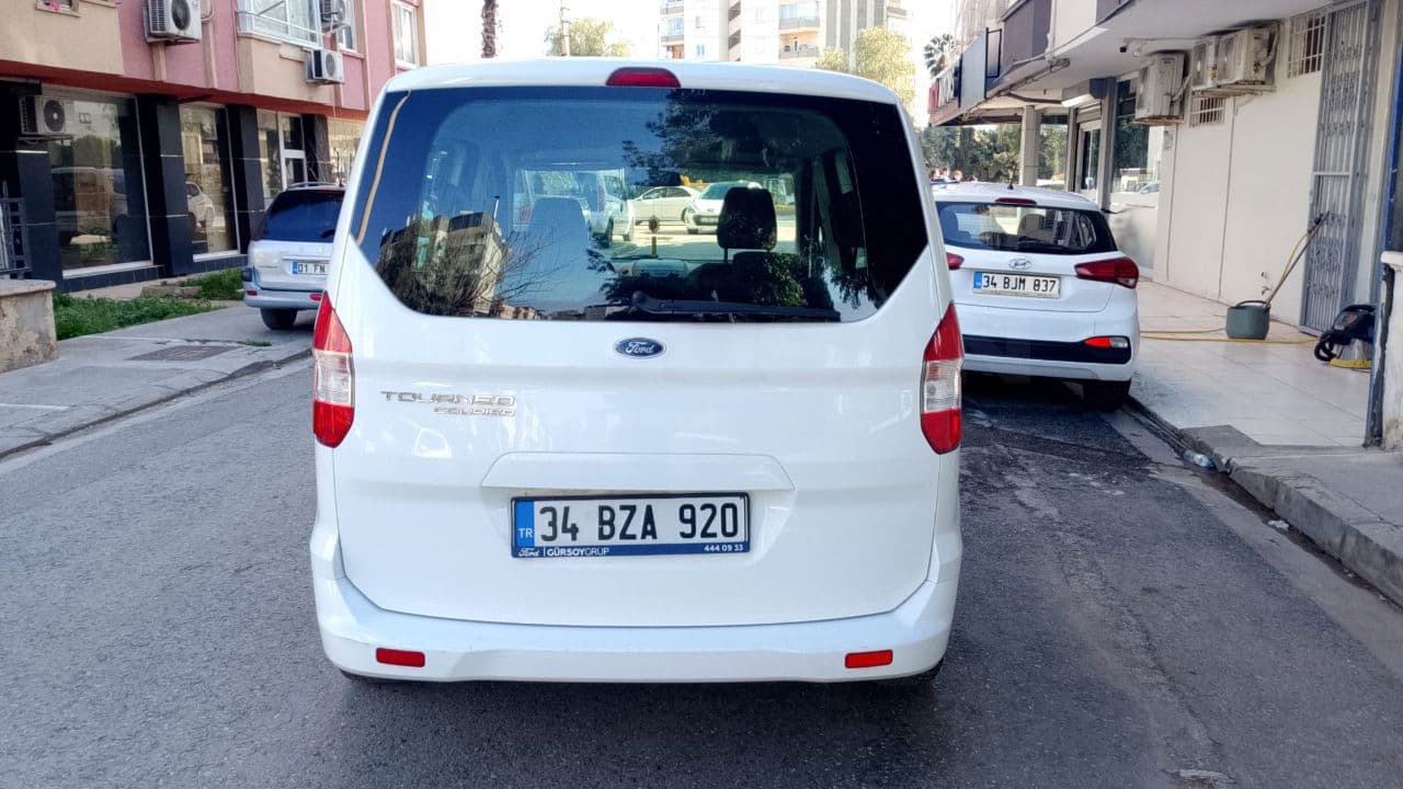 TOURNEO COURIER KOMBI MCA 1.5 L TDCI 100PS DELUXE (6.2) 3